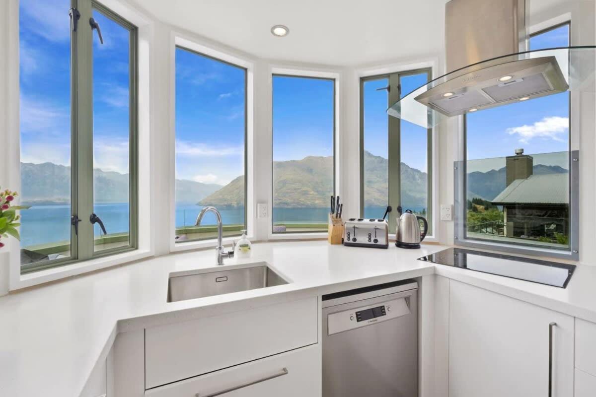 Ruby's Fernhill Vista Holiday home
